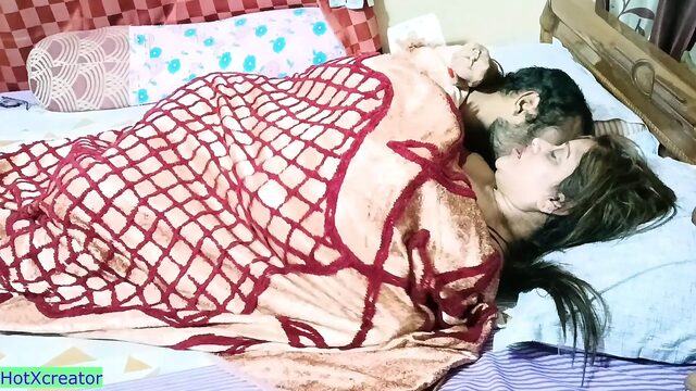 Hot Bengali Bhabhi Hardcore Porokiya Sex at Home! With Clear Bangla Audio