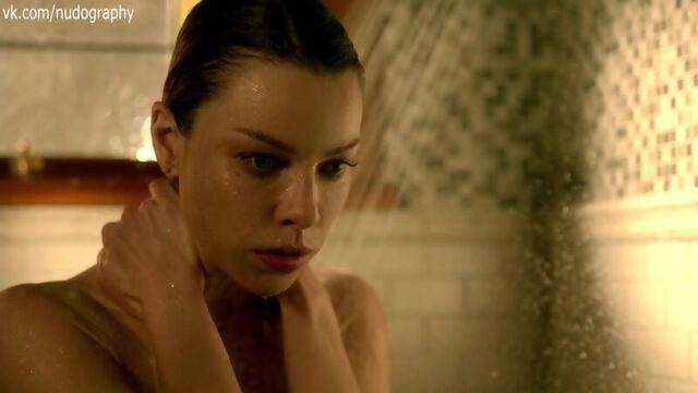 Обнаженная Лорен Джерман (Lauren German) в сериале "Люцифер" (Lucifer, 2016) - Сезон 1 / Серия 4 (s01e04)